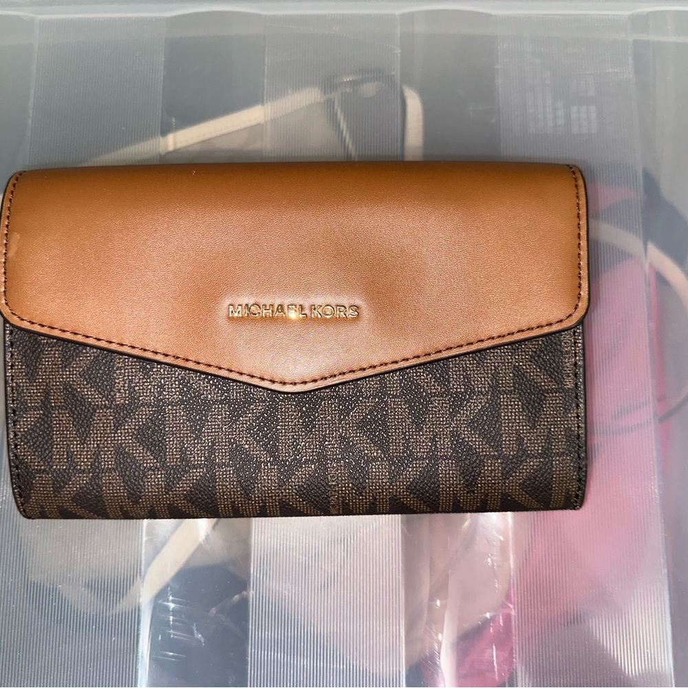 MK wallet